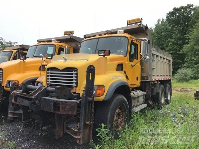 Mack CV700 Φορτηγά Ανατροπή