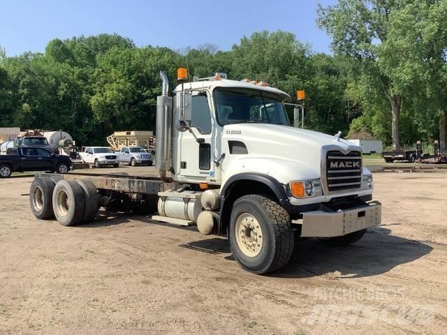 Mack CV713 Καμπίνες και εσωτερικό