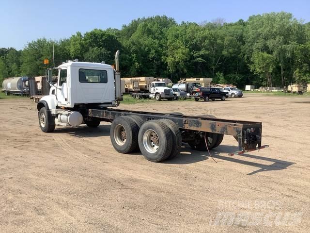 Mack CV713 Καμπίνες και εσωτερικό