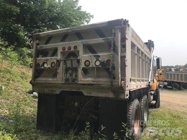Mack CV713 Φορτηγά Ανατροπή