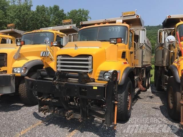 Mack CV713 Εκχιονιστήρες και χιονοδιώχτες