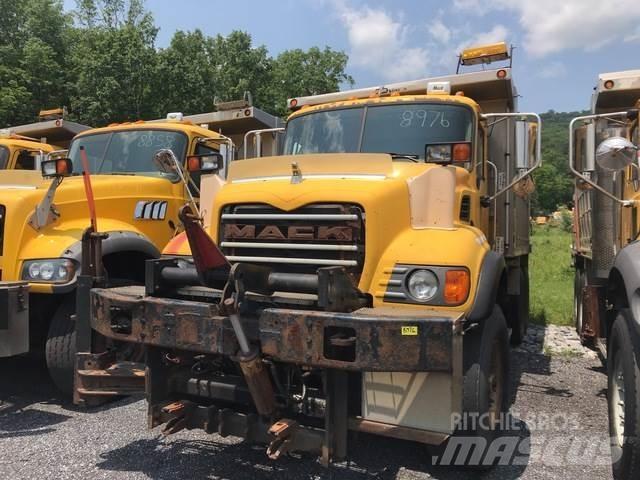 Mack CV713 Εκχιονιστήρες και χιονοδιώχτες