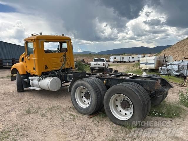 Mack CV713 Τράκτορες