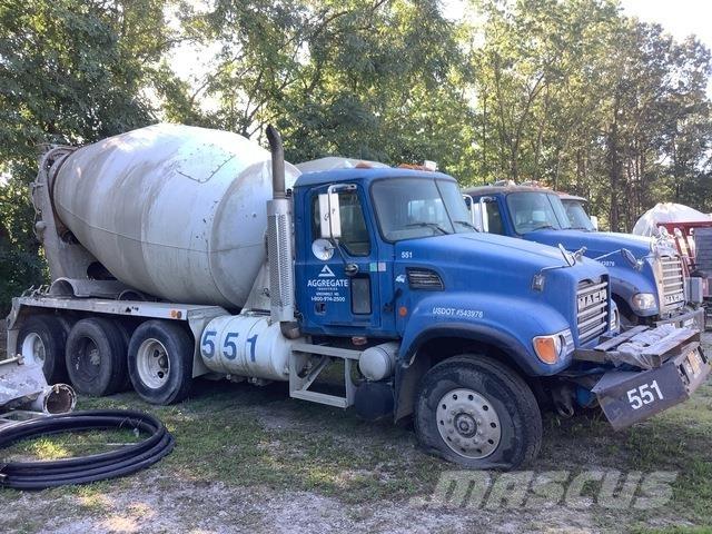 Mack CV713 Φορτηγά Ανατροπή