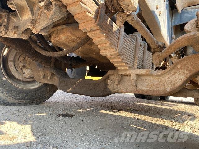 Mack DM686S Φορτηγά Ανατροπή