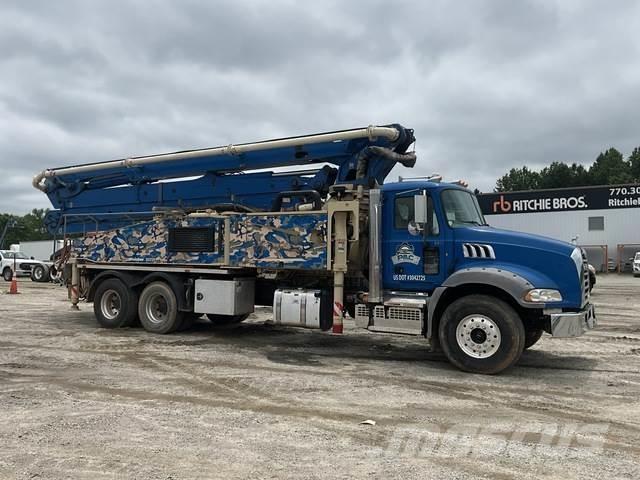 Mack GR64B Αντλίες σκυροδέματος