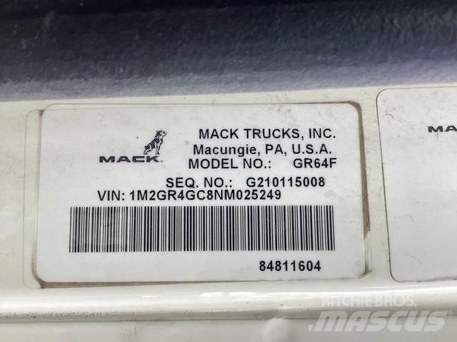 Mack GR64F Φορτηγά Ανατροπή