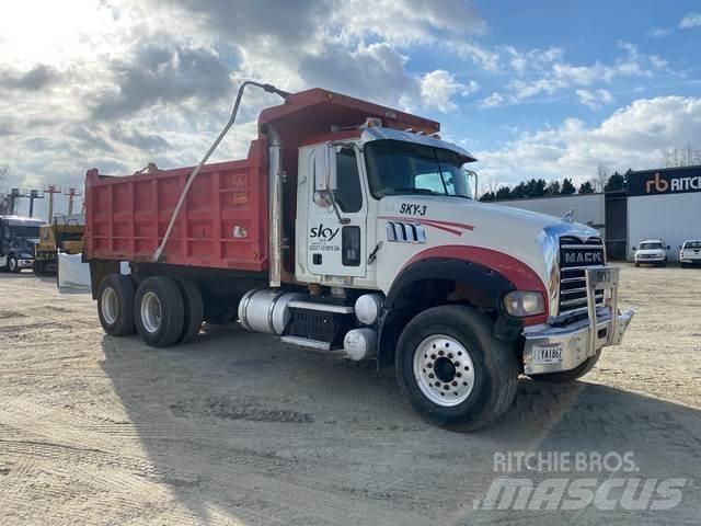 Mack GU713 Φορτηγά Ανατροπή