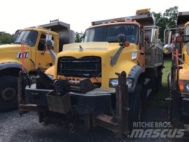 Mack GU713 Φορτηγά Ανατροπή