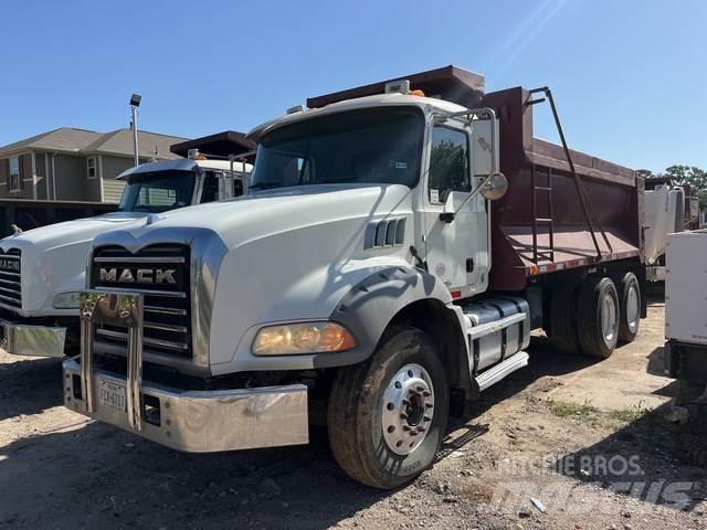 Mack GU813 Φορτηγά Ανατροπή