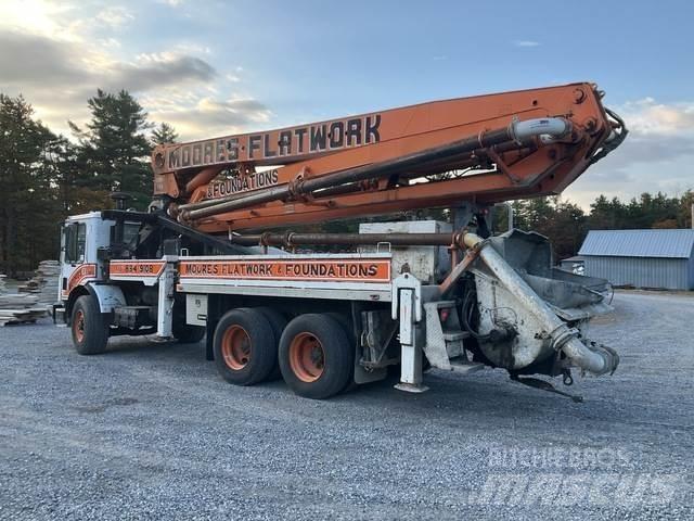 Mack MR688S Αντλίες σκυροδέματος