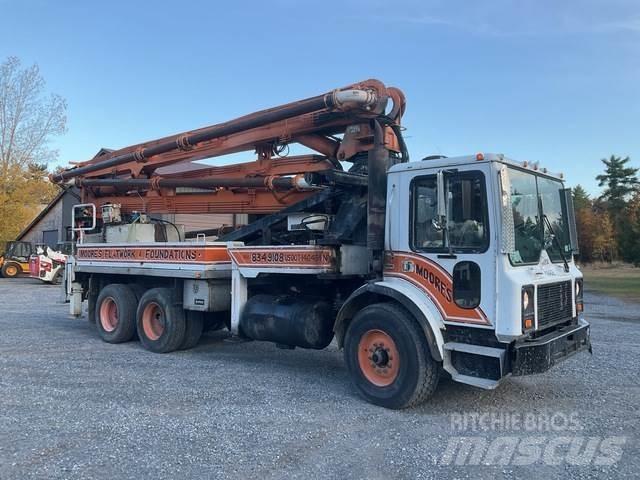 Mack MR688S Αντλίες σκυροδέματος