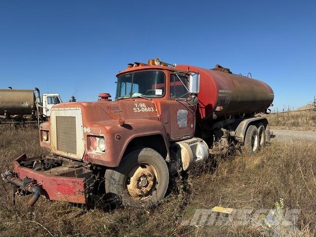 Mack R688ST Βυτία νερού