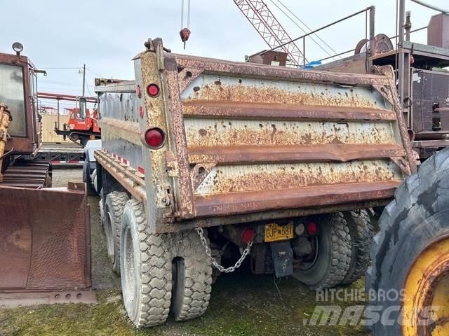 Mack RD688S Φορτηγά Ανατροπή
