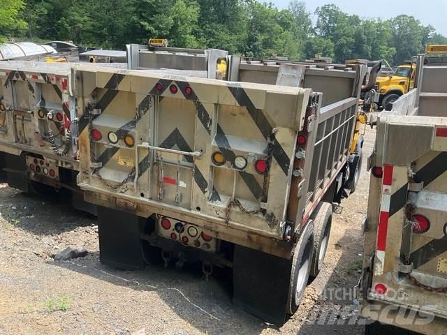 Mack RD688S Διαστρωτήρες άμμου και αλατιού