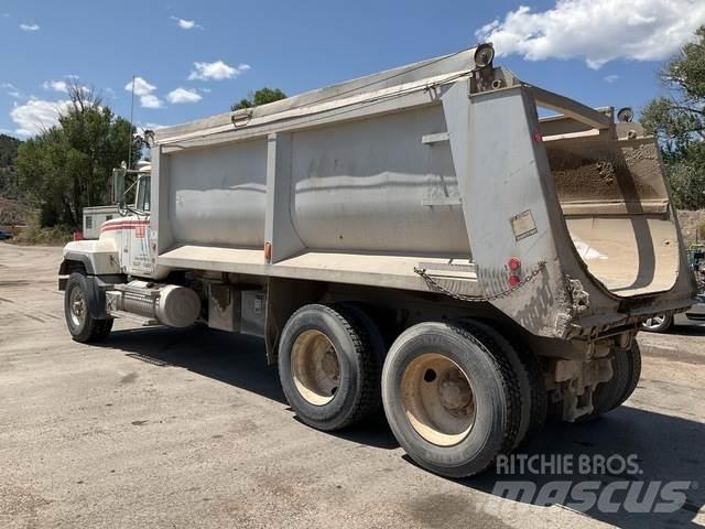 Mack RD688S Φορτηγά Ανατροπή