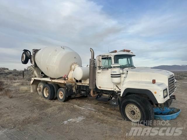 Mack RD690S Άλλα Φορτηγά