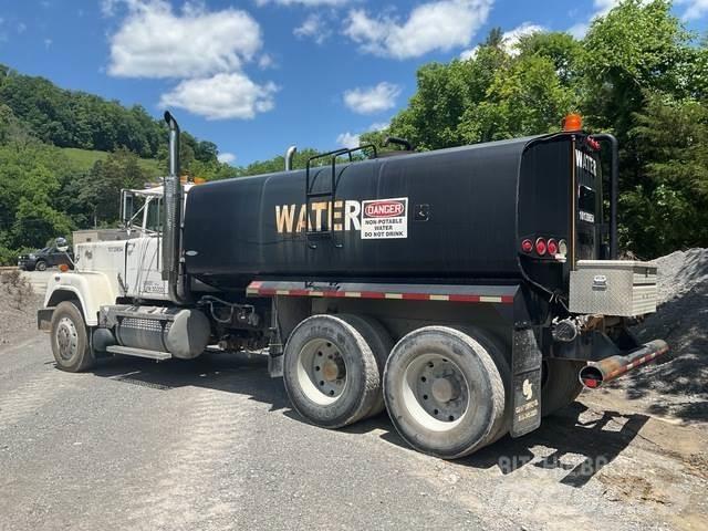 Mack RW613 Βυτία νερού