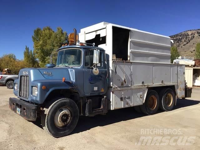 Mack U600 Δημοτικά οχήματα/Οχήματα γενικής χρήσης