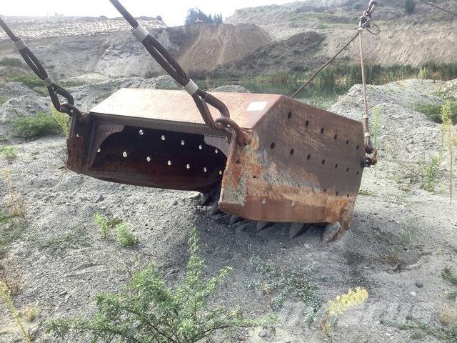 Madill  Κουβάδες