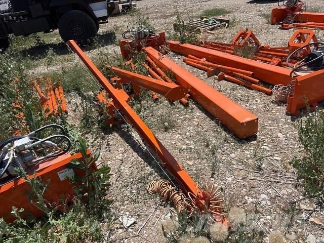 Mantis  Μπούμες και κουτάλες