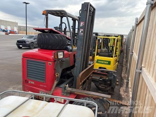 Moffett M55.4 Περονοφόρα ανυψωτικά αναρτημένα σε φορτηγά