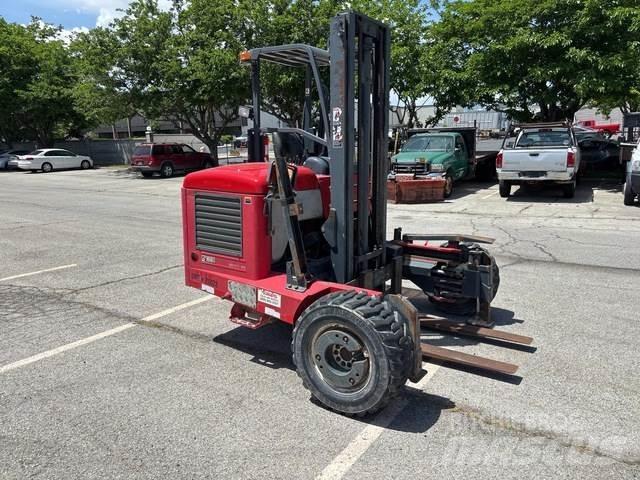 Moffett M55.4 Περονοφόρα ανυψωτικά αναρτημένα σε φορτηγά