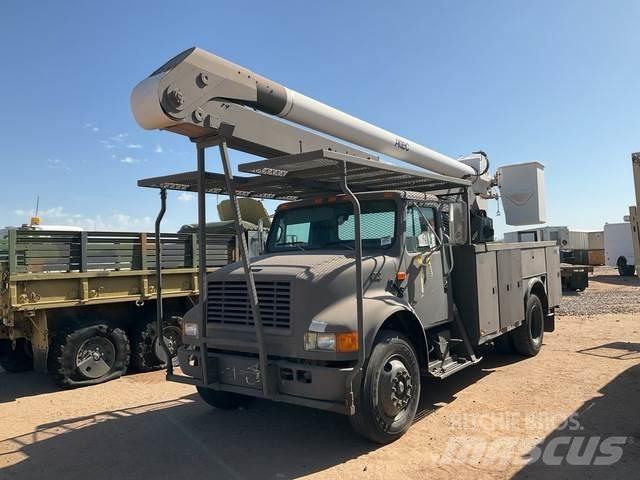 Navistar 4700 Εναέριες πλατφόρμες τοποθετημένες σε φορτηγό