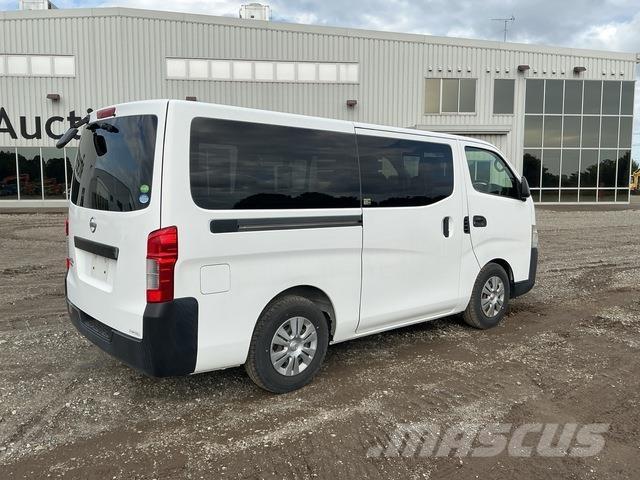 Nissan Caravan Μίνι λεωφορεία
