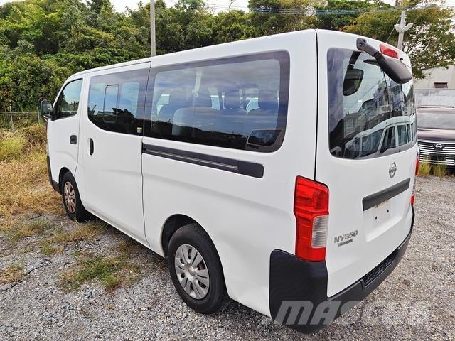Nissan Caravan Μίνι λεωφορεία