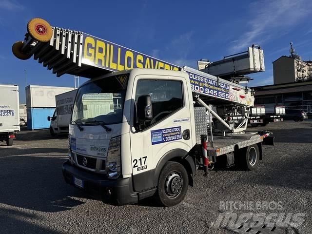 Nissan NT400 Εναέριες πλατφόρμες τοποθετημένες σε φορτηγό