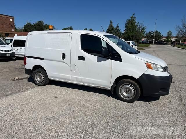 Nissan NV200 Κλούβες με συρόμενες πόρτες