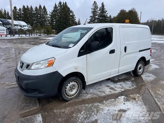 Nissan NV200 Κλούβες με συρόμενες πόρτες