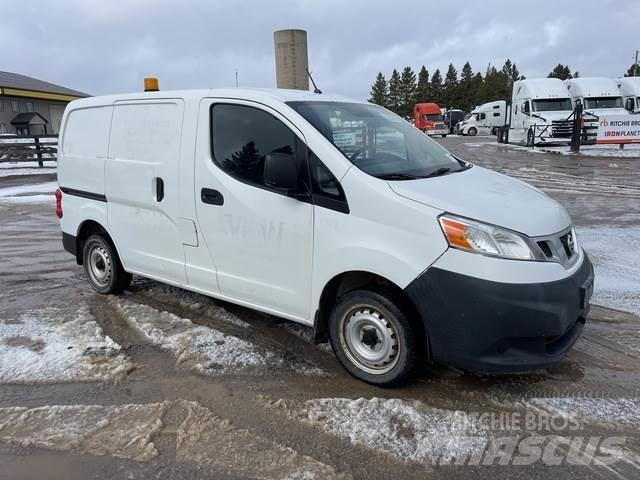 Nissan NV200 Κλούβες με συρόμενες πόρτες