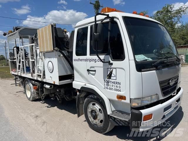 Nissan UD2300 Δημοτικά οχήματα/Οχήματα γενικής χρήσης