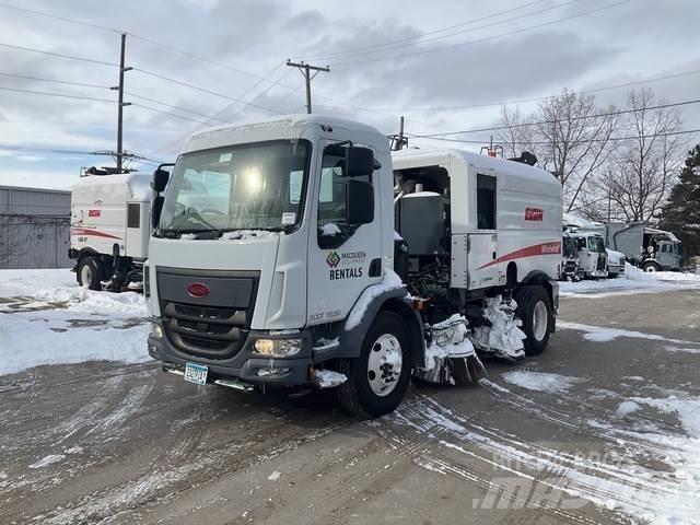 Peterbilt 220 Φορτηγά σκούπες