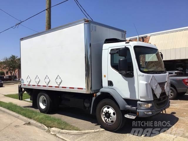 Peterbilt 220 Φορτηγά Κόφα