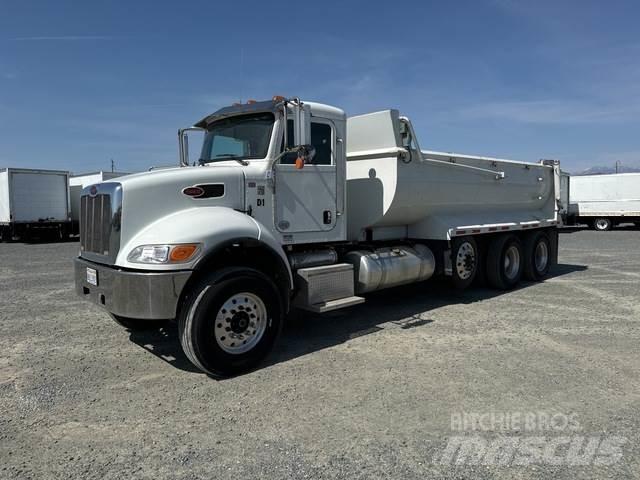Peterbilt 348 Φορτηγά Ανατροπή