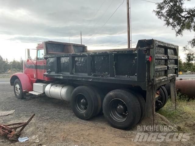 Peterbilt 358M Φορτηγά Ανατροπή