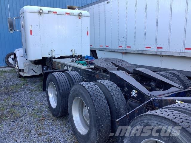 Peterbilt 365 Τράκτορες