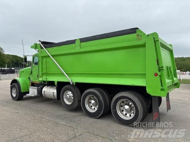 Peterbilt 367 Φορτηγά Ανατροπή