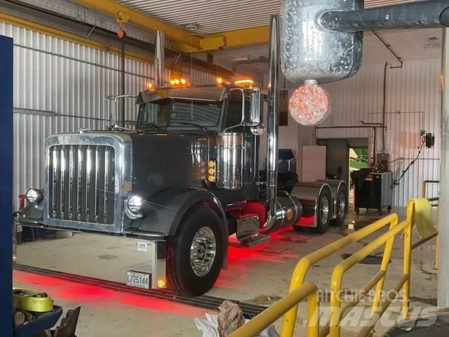 Peterbilt 388 Τράκτορες