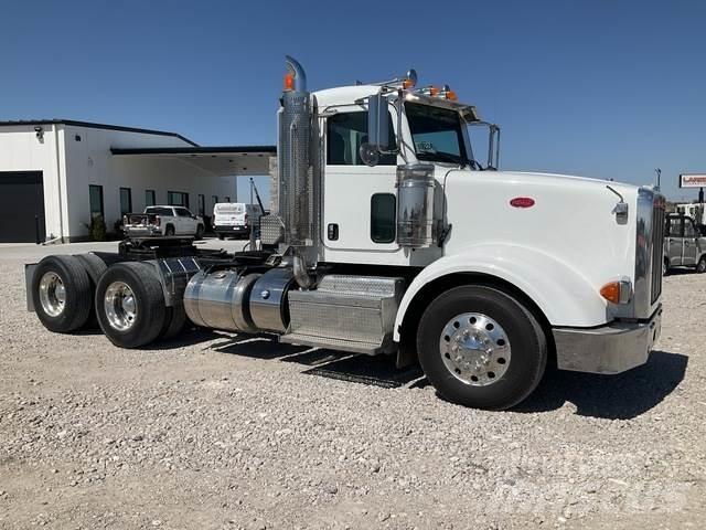 Peterbilt 567 Τράκτορες