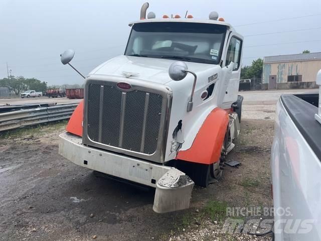 Peterbilt 567 Τράκτορες