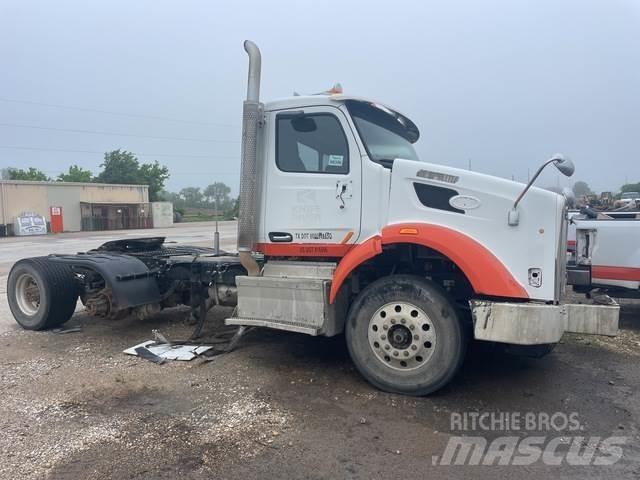 Peterbilt 567 Τράκτορες
