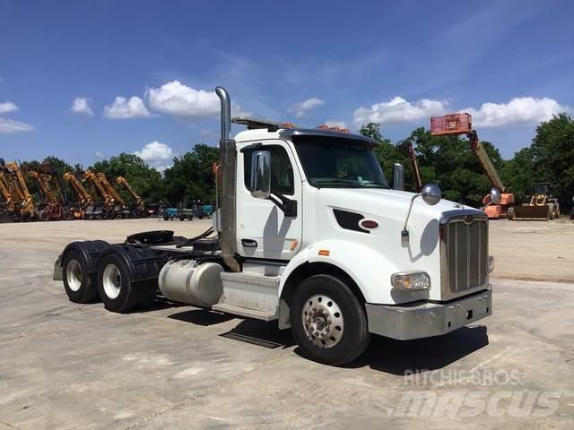 Peterbilt 567 Τράκτορες