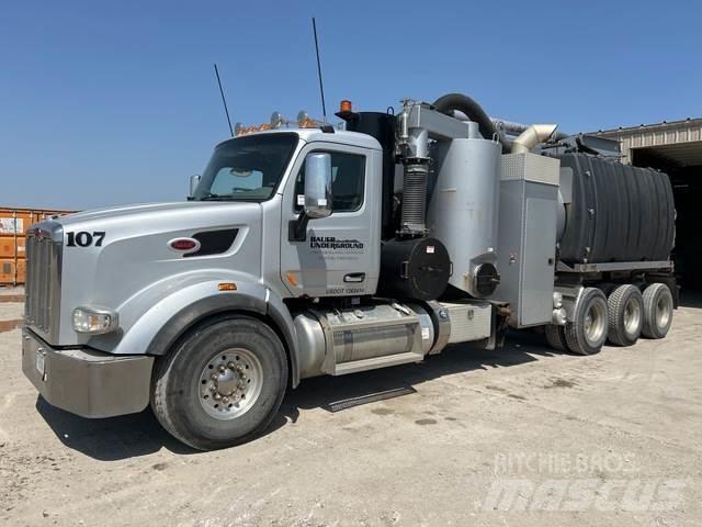 Peterbilt 567 Εκσκαφείς με ερπύστριες