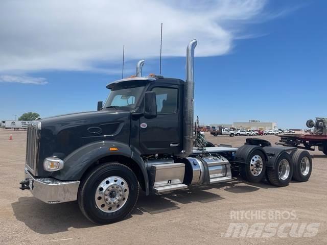 Peterbilt 567 Τράκτορες