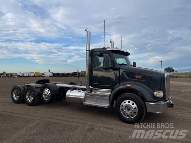 Peterbilt 567 Τράκτορες