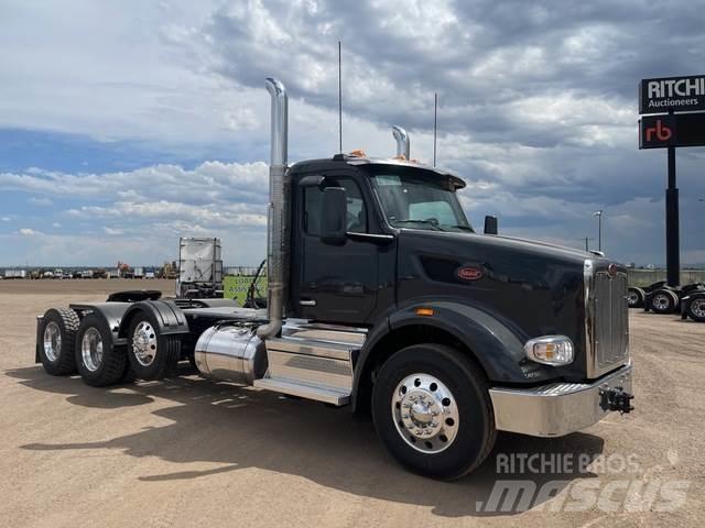 Peterbilt 567 Τράκτορες